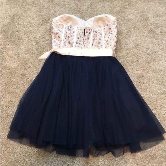 Nights by Teeze me Semi-formal dress - Picture 2 of 3